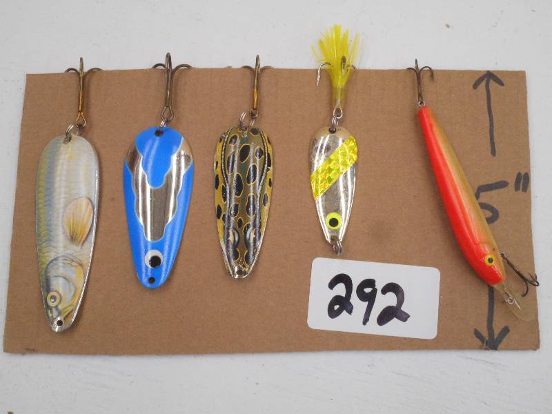 lot 292 image: Lot Of (5) Assorted Fishing Lures ...