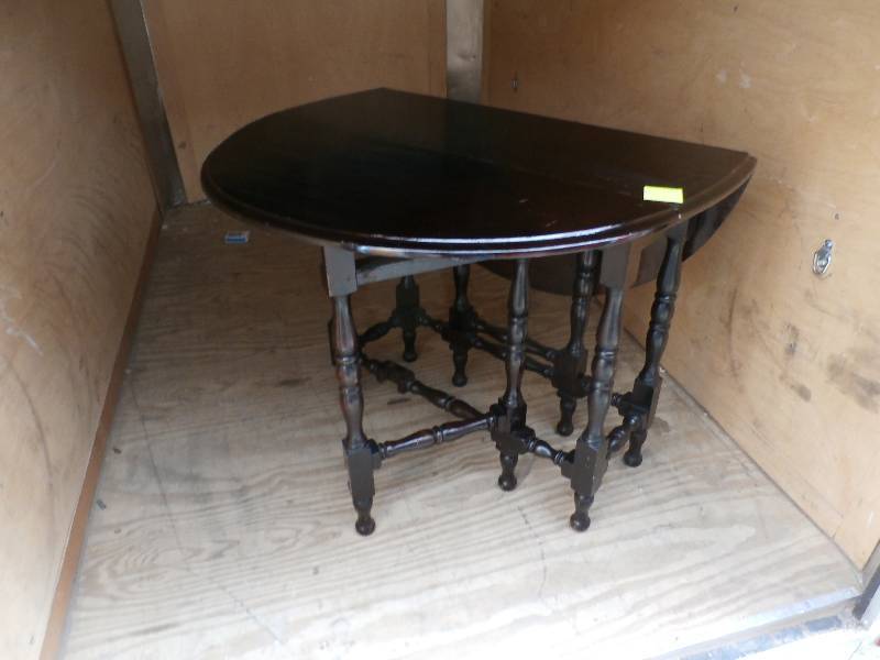 folding table .Nice