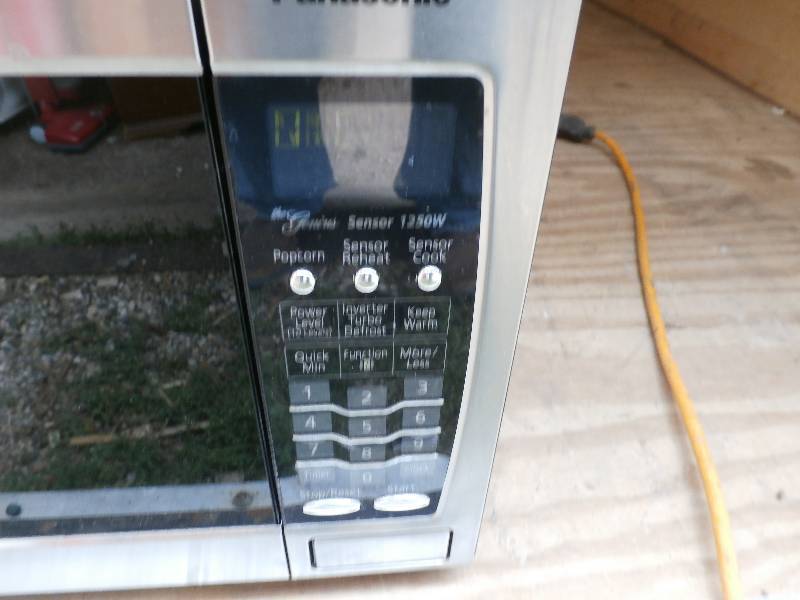 microwave oven