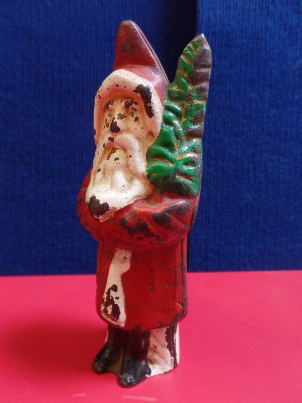lot 258 image: Santa Cast Iron Bank
