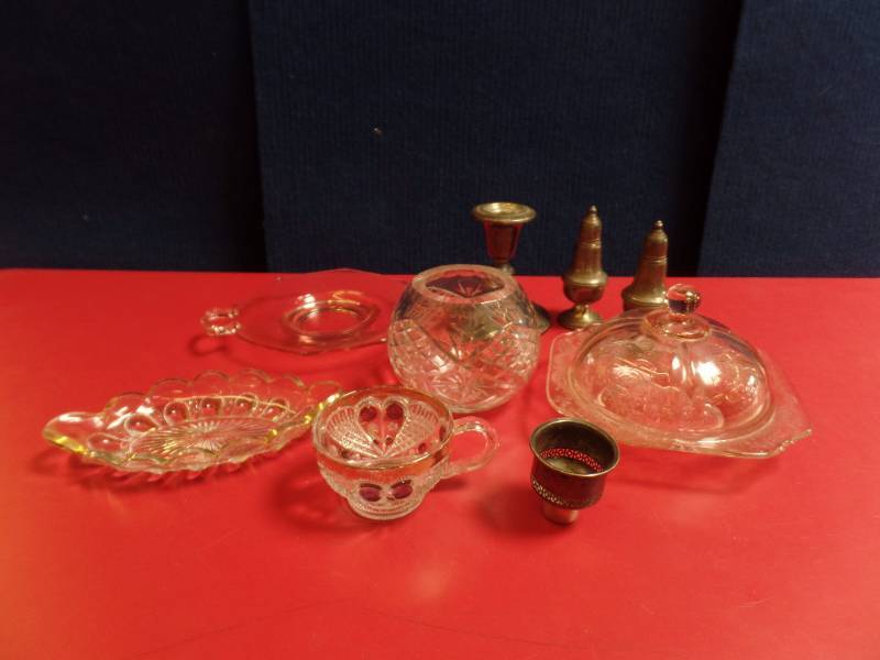 lot 278 image: Sterling Silver and Glassware
