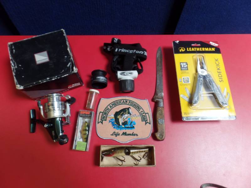 lot 288 image: Fishing Package