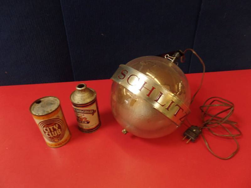 lot 300 image: Beer Memorabilia