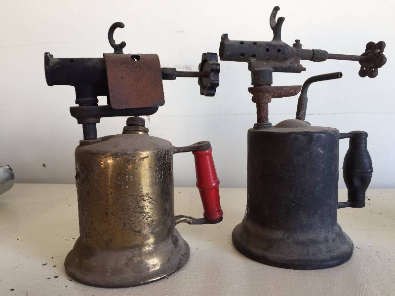 lot 2 image: Torch