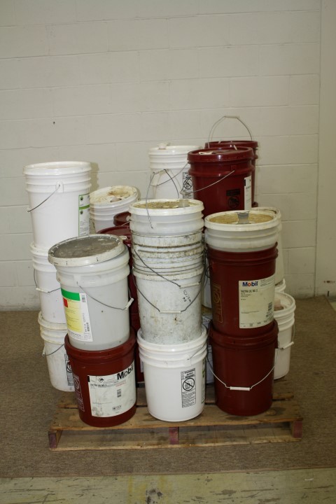 lot 47 image: Pallet of 5-gallon buckets