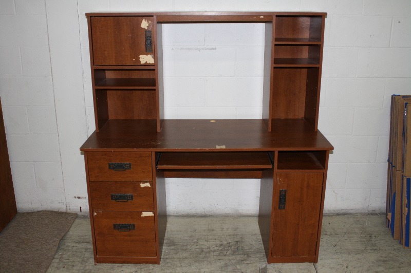 lot 185 image: Wooden Desk