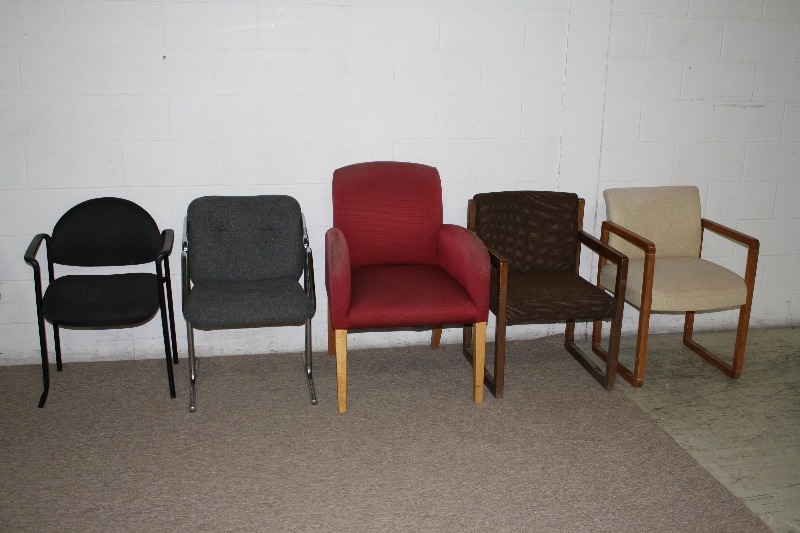 lot 148 image: Stationary Office Chairs
