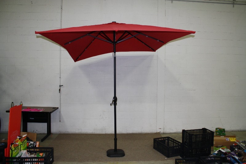 lot 162 image: Outdoor Patio Umbrella