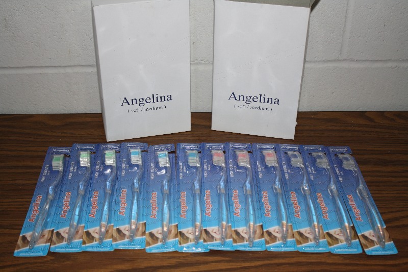 lot 110 image: Toothbrush (bulk)