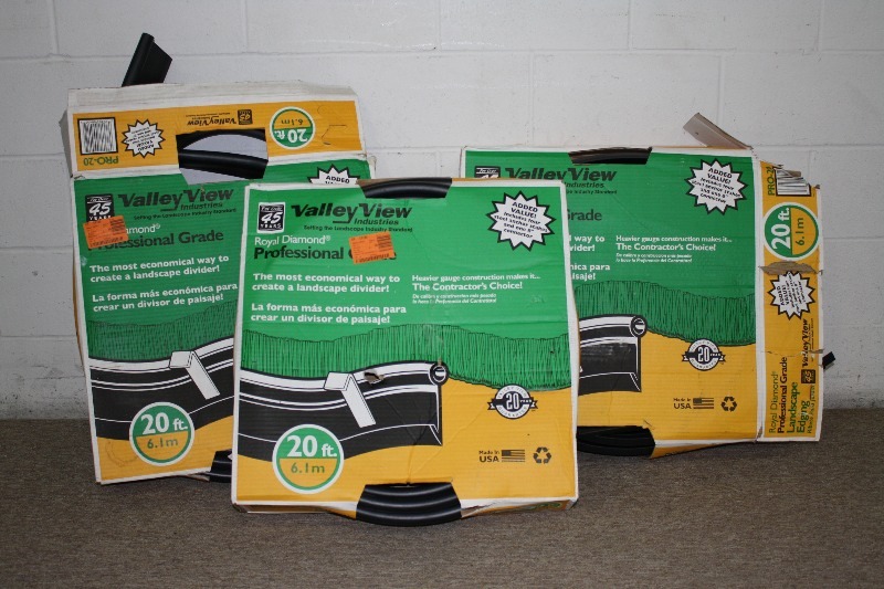 lot 125 image: Lawn Edging (3 pack)