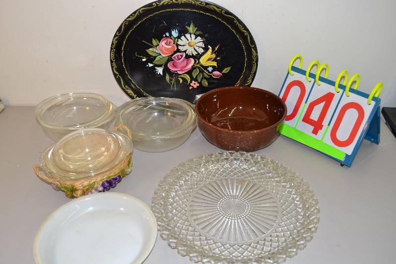 lot 40 image: Dishes