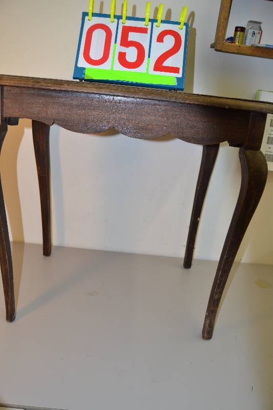 lot 52 image: Vintage Table