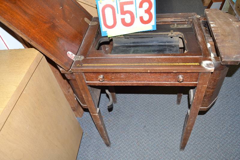 lot 53 image: Vintage Sewing Table
