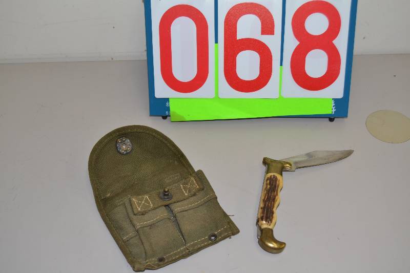 lot 68 image: Knife and 1945 belt pouch