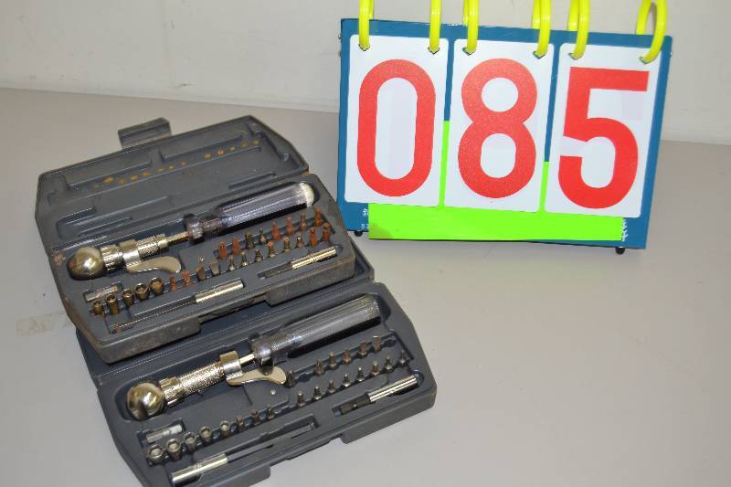 lot 85 image: Tool Sets