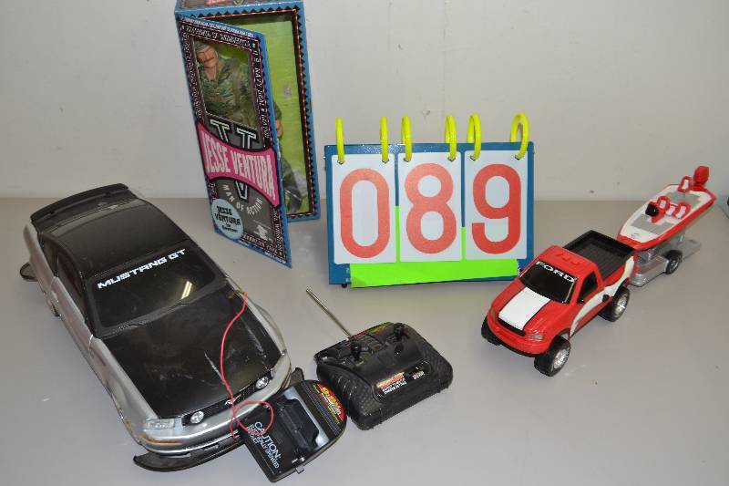 lot 89 image: Toys