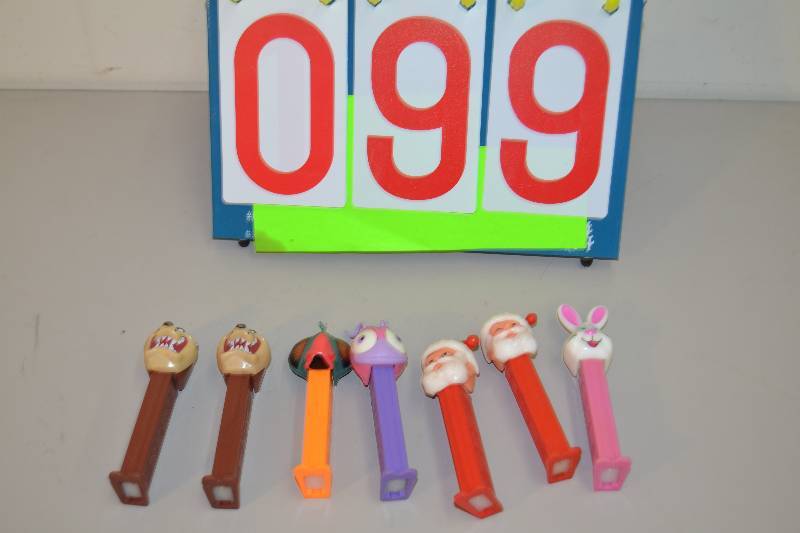 lot 99 image: PEZ dispensers