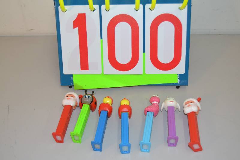 lot 100 image: PEZ dispensers