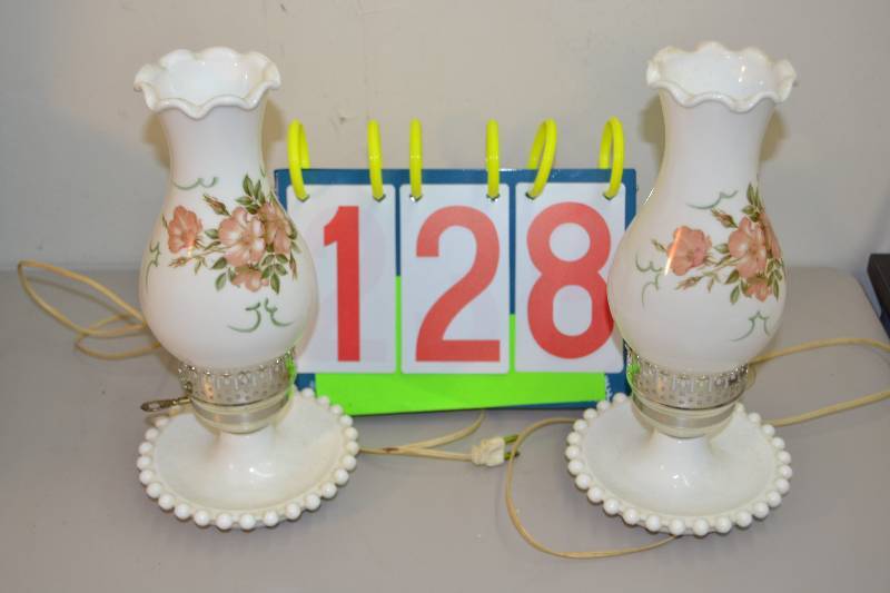 lot 128 image: Victorian Style Lamps
