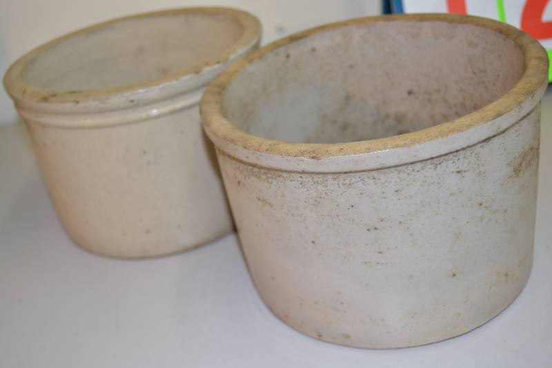 lot 129 image: Crocks
