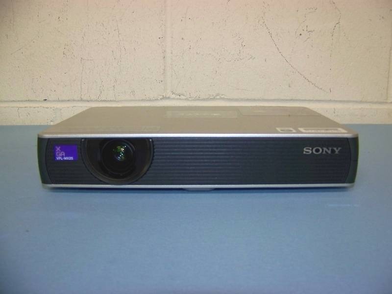 lot 16 image: Sony, VPL-MX25, LCD Projector with Remote Control, Cables, Travel Bag and Original Box