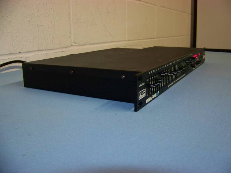 lot 66 image: Sabine, Graphi-Q2, 31-Band Graphic EQ, Compressor  Limiter and Delay Unit