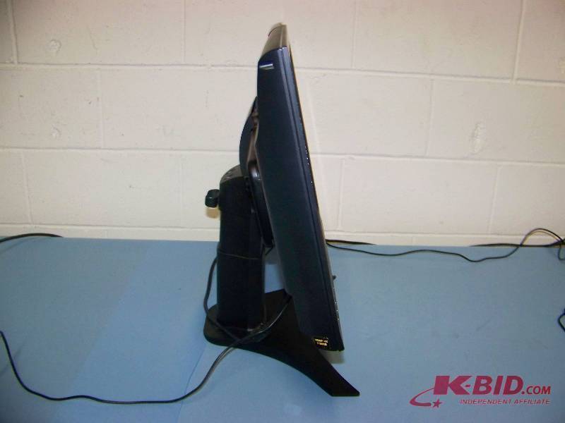 lot 69 image: Dual Computer Monitor Stand and (2) Double Sight Displays, 17 LCD Monitors