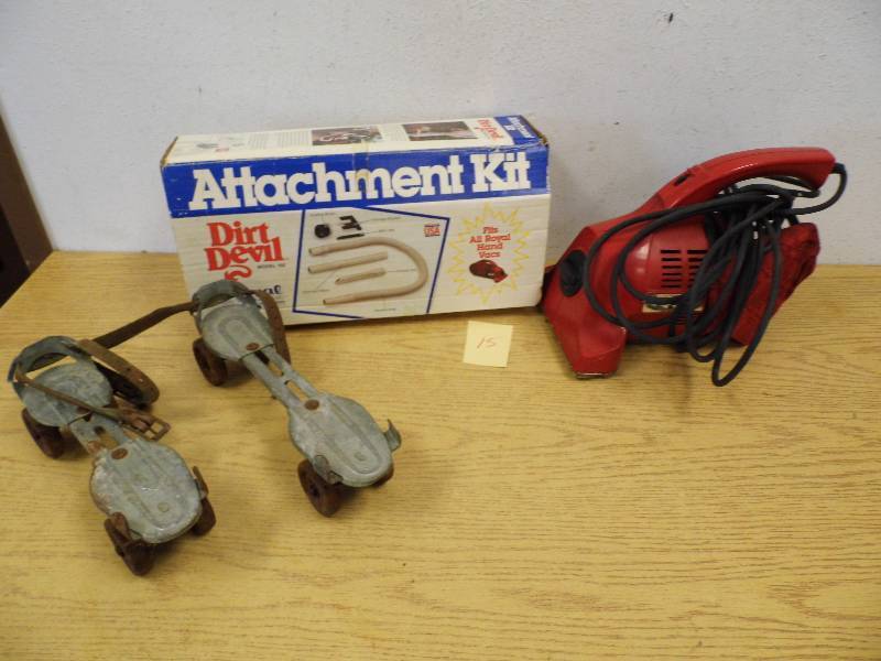 Dirt Devil w Attachments