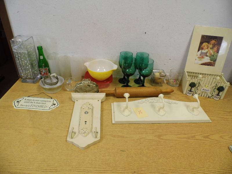Glasses & Decor