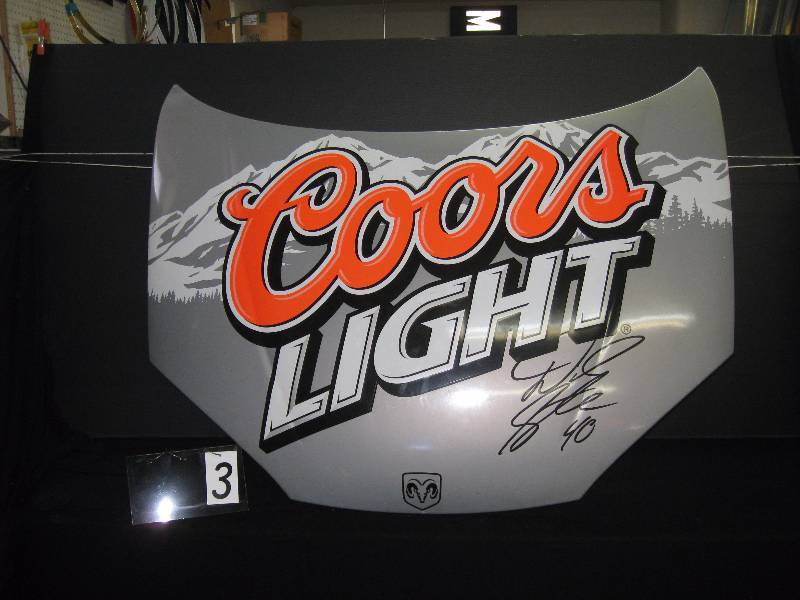 lot 3 image: Coors Light full size plastic car hood, very nice