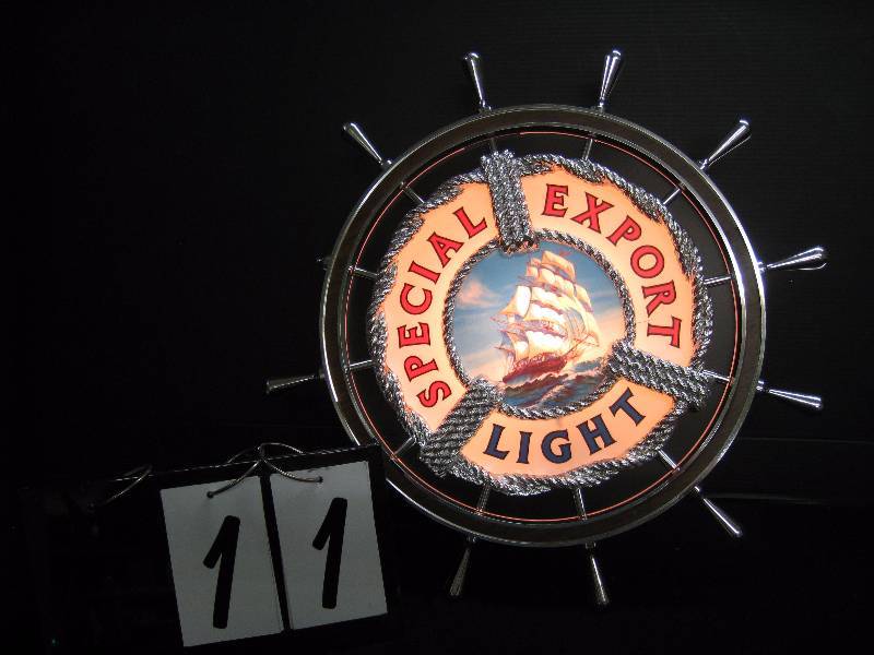 lot 11 image: Special Export ships wheel, very clean, looks new, 2 broken handles  800 and 1000