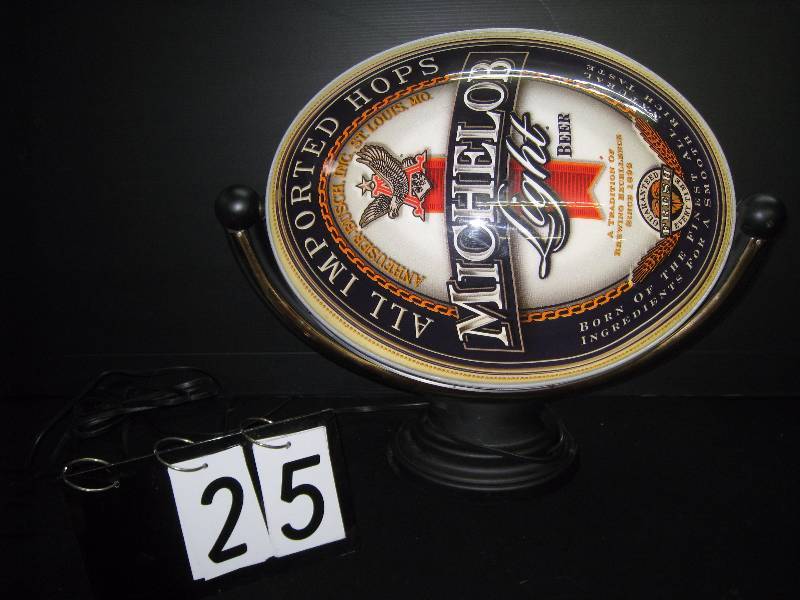 lot 25 image: Michelob Light wall mounted pub light, rotater does not work, lights up, looks nice, globe is approx 15 w x 20 h