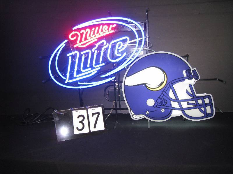 lot 37 image: Miller Lite MN Minnesota Vikings football neon - RARE version with helmet, rings are deep blue stained glass