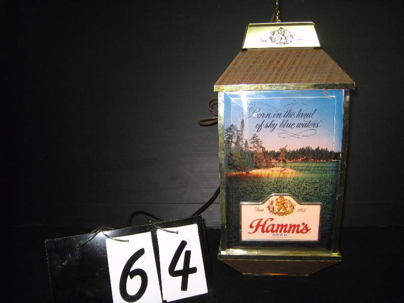 lot 64 image: Hamms Beer 4-sided hanging lamp, lights up, works great
