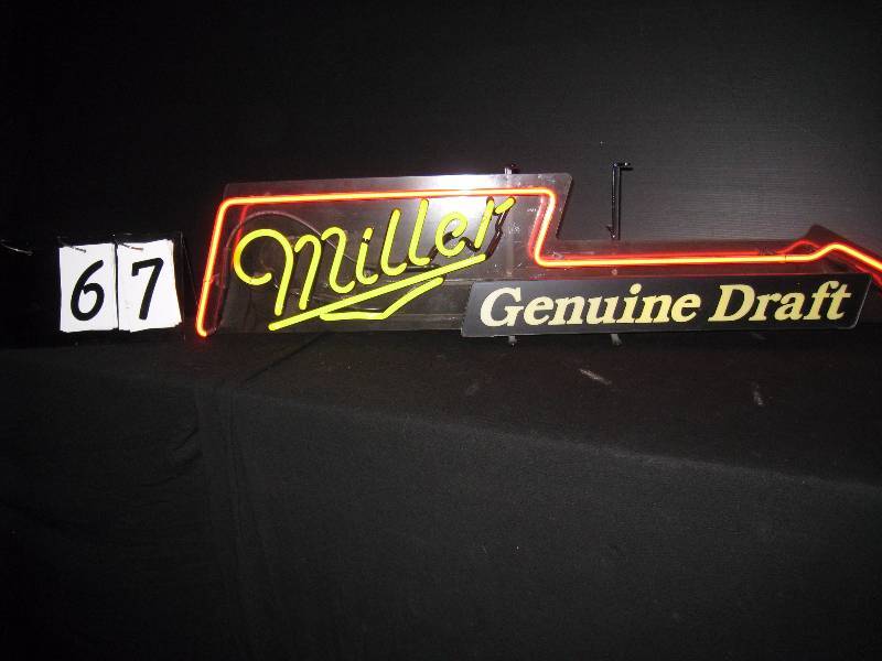 lot 67 image: Miller Genuine Draft guitar neon - old school