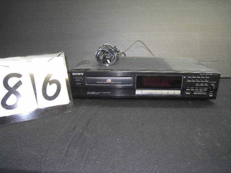 lot 86 image: Sony CD player - consigner says it works