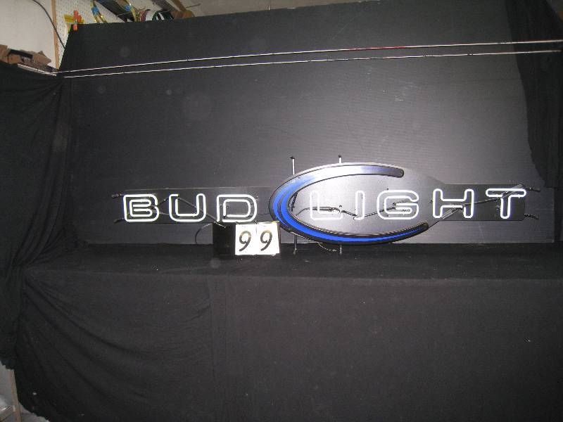 lot 99 image: Bud Light - very long version