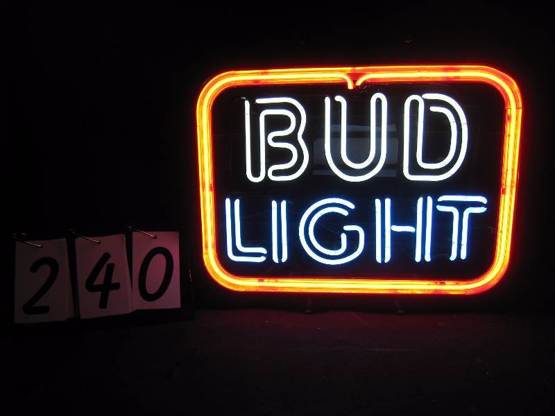 lot 240 image: Bud Light old school neon