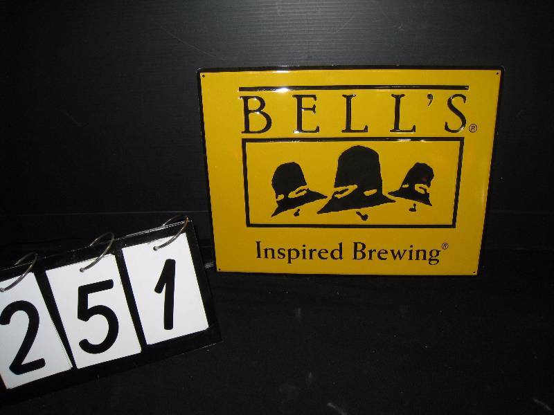 lot 251 image: Bells tin tacker - looks new
