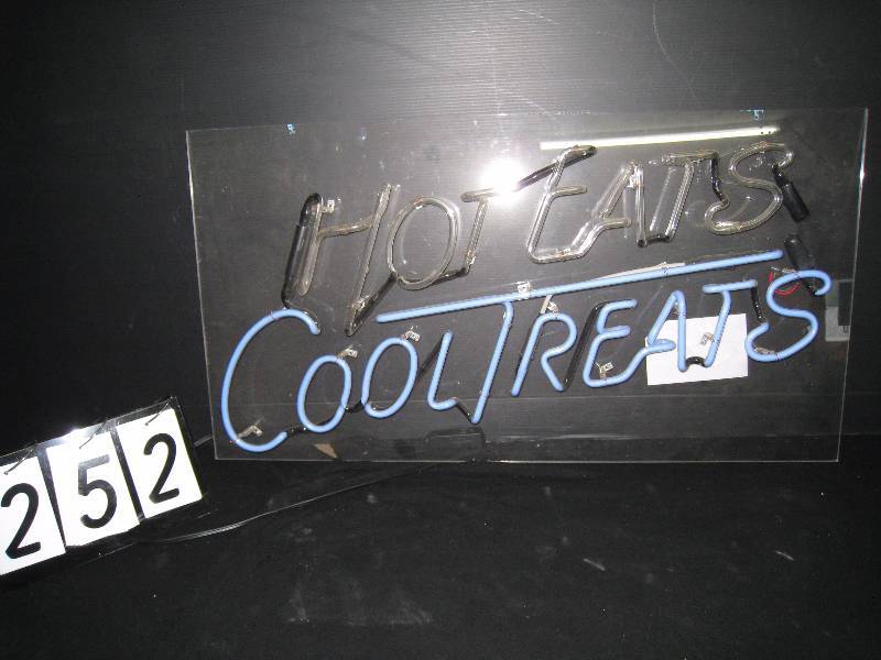 lot 252 image: Hot Eats  Cool Treats - neon works, but sign needs a transformer to light up