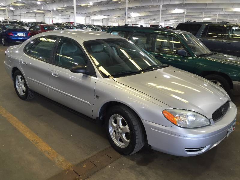 2004 Ford Taurus SES