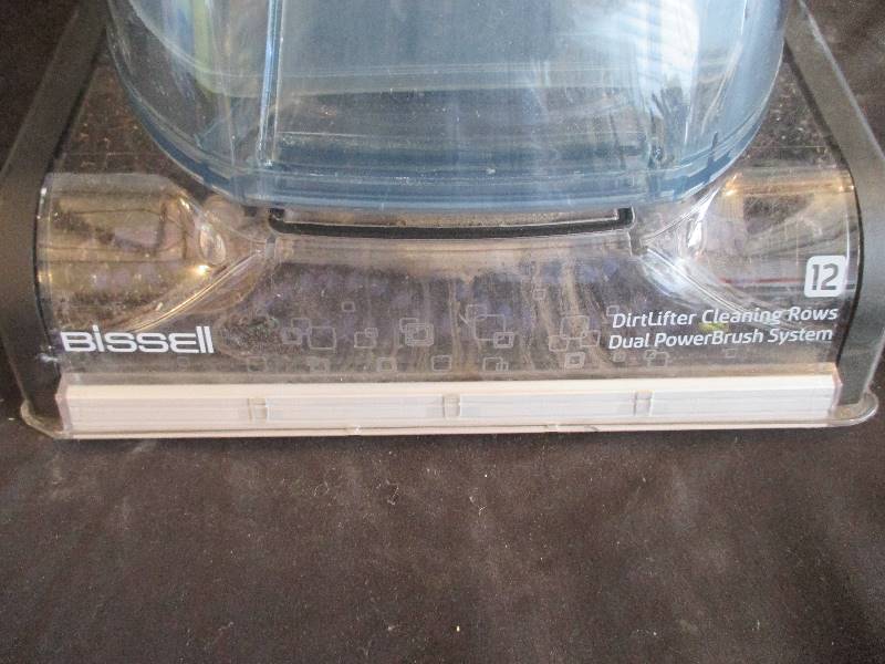 lot 37 image: Bissell Deep Clean Professional Pet