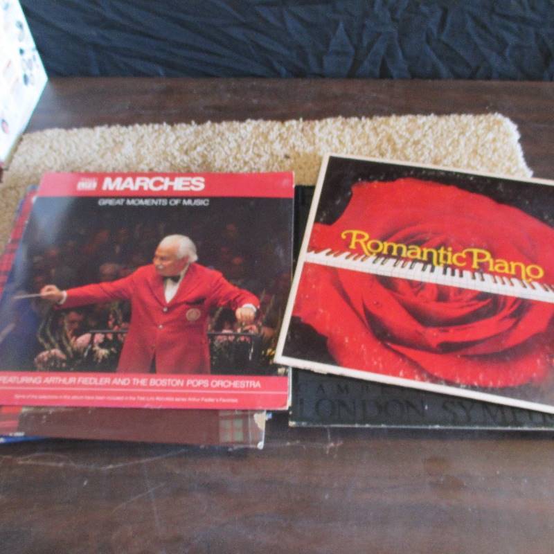 lot 4 image: Vinyl Records