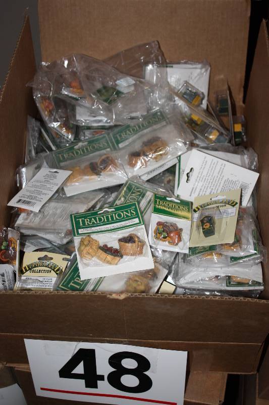lot 48 image: Assorted Miniature resins     Quantity approx 300 pieces
