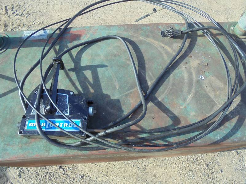 Vintage Mercury Mercontrol & Cables with Key