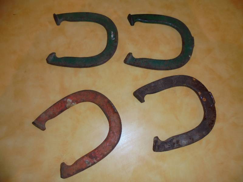 Set - Diamond Horseshoes