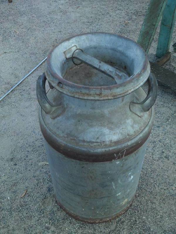 VINTAGE STEEL CREAM CAN