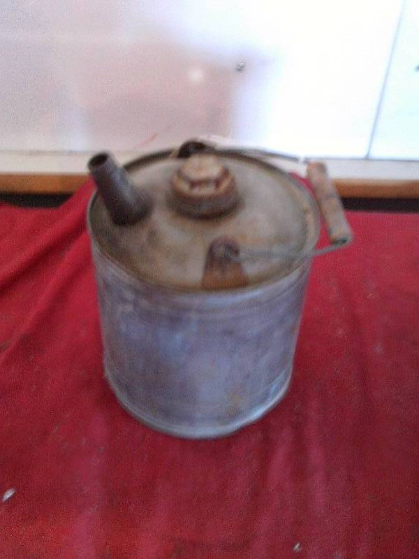 ANTIQUE SMALL GAS CAN
