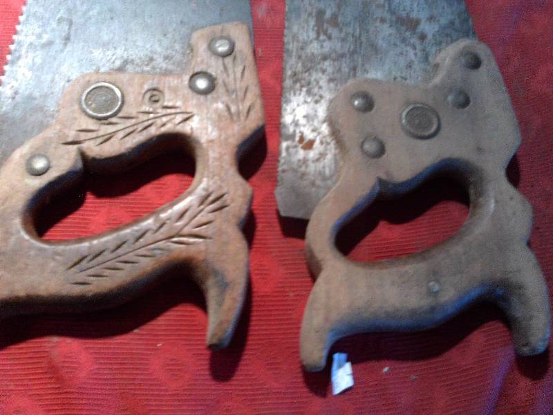 2 HAND SAWS