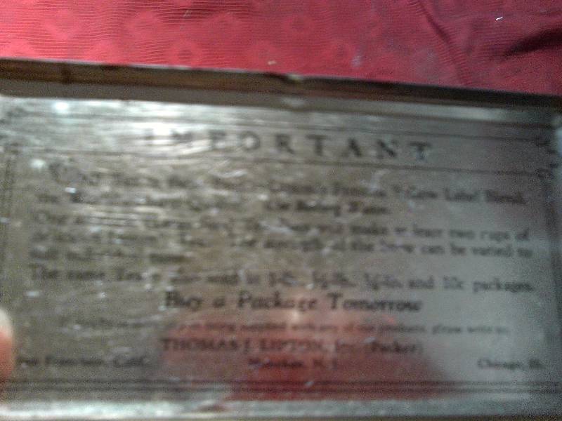 VINTAGE LIPTON TEA BOX